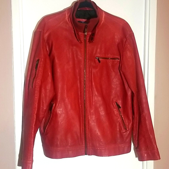 Red Bomber - Picture 1 of 1